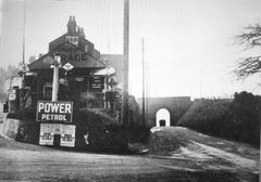 Harrow-Arch-Baldslow-St-Leonards-on-Sea-1930s